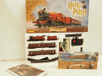 Lot 188 - HORNBY OO gauge R1033 'Harry Potter and the...