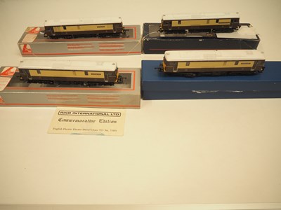 Lot 216 - A group of OO gauge boxed and unboxed LIMA...