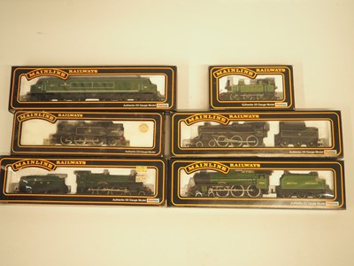 Lot 245 - A mixed group of MAINLINE OO gauge diesel and...