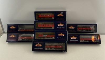 Lot 255 - A group of BACHMANN OO gauge MKI full brake...