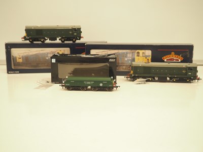 Lot 258 - A pair of BACHMANN OO gauge class 20 diesel...