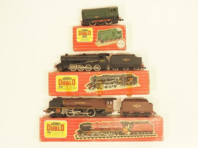 Lot 281 - A group of HORNBY DUBLO OO gauge 2-rail...
