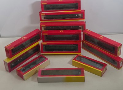 Lot 302 - A group of HORNBY OO gauge passenger coaches...