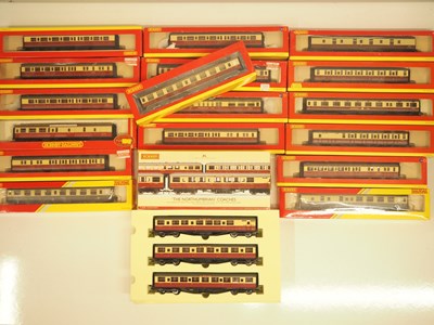 Lot 320 - A group of HORNBY OO gauge passenger coaches,...
