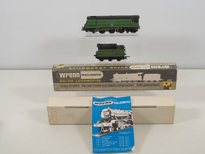 Lot 330 - WRENN - A OO gauge W2265AX streamlined Battle...