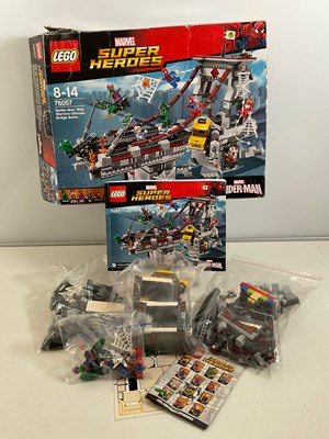 Lot 373 - LEGO: Marvel Super Heroes 76057 - Spider-Man:...
