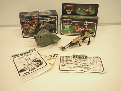 Lot 377 - A pair of Star Wars Return of the Jedi Action...