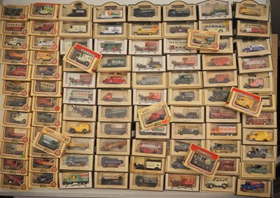 Lot 554 - A large group of diecast models, mostly...