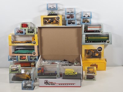 Lot 558 - A large group of boxed 1:76 scale OXFORD...