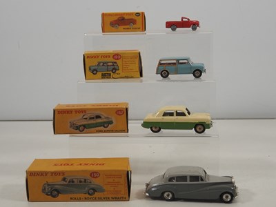Lot 605 - A group of DINKY vehicles comprising an 065...