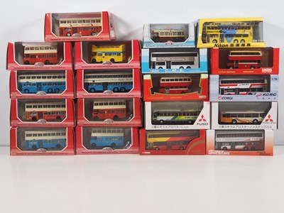 Lot 638 - A group of 1:76 scale diecast Hong Kong buses...