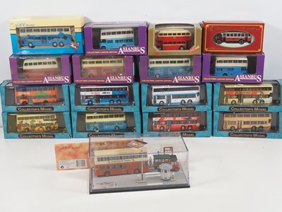 Lot 639 - A group of 1:76 scale diecast Hong Kong buses...