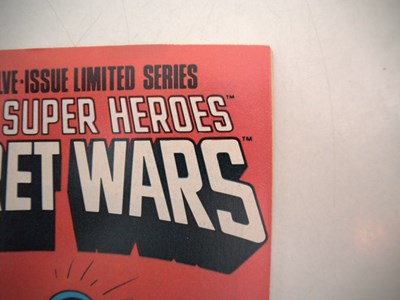 Lot 7 - MARVEL SUPER HEROES SECRET WARS #1 to 12 - (12...