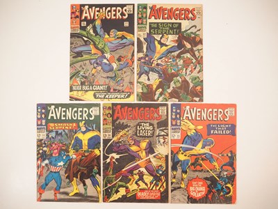 Lot 427 - AVENGERS #31 to 35 (5 in Lot) - (1966/1967 -...