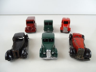 Lot 184 - A mixed group of vintage DINKY models, some...