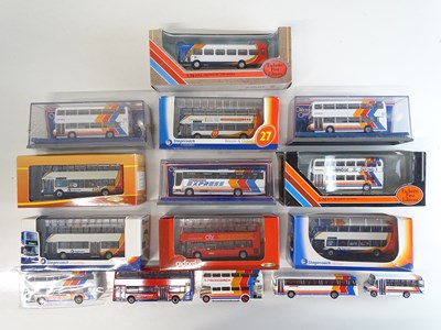 Lot 5 - A group of 1:76 scale buses by EFE, CREATIVE...