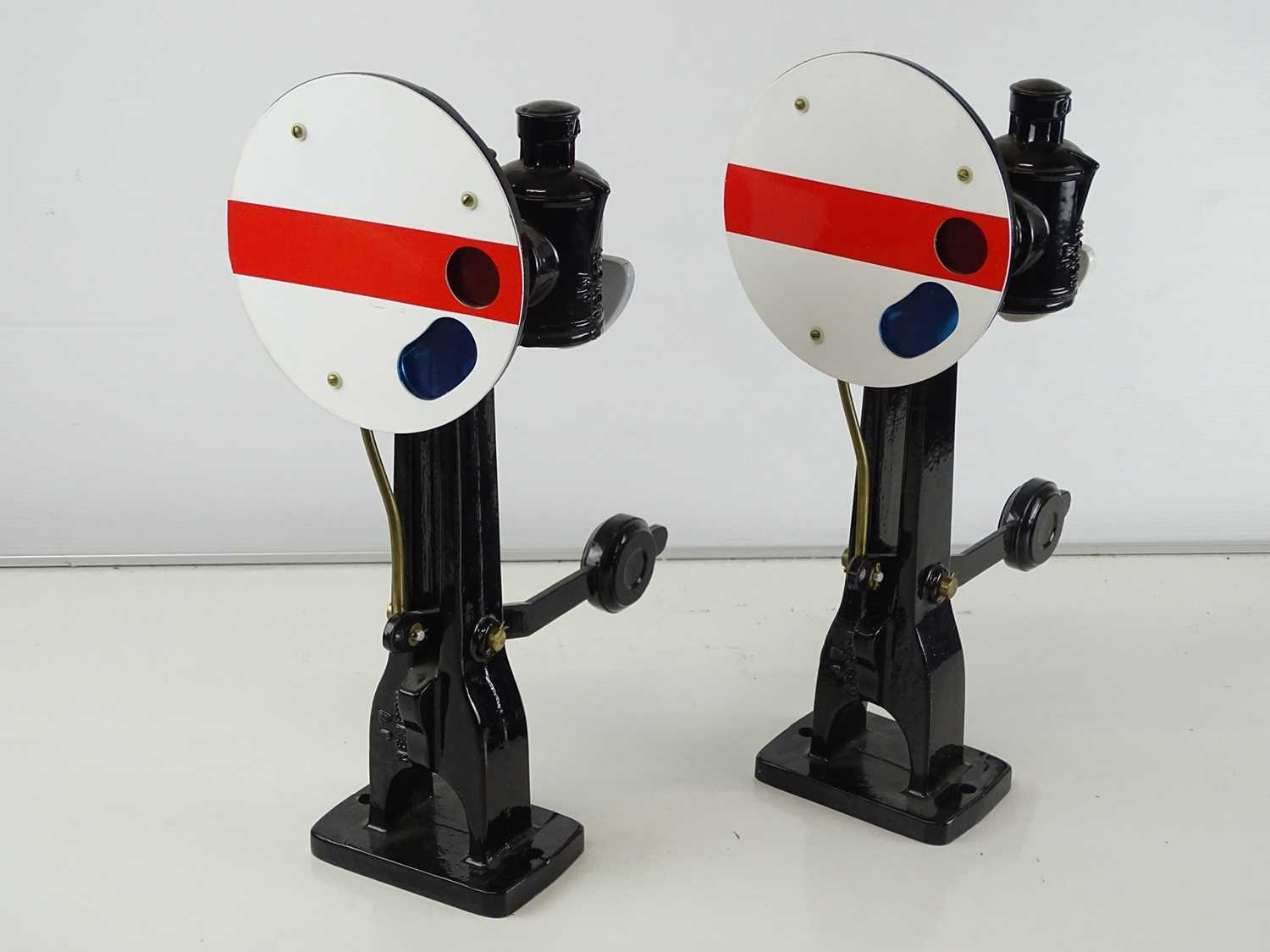 Lot 590 - A pair of SCALEWAY GWR ground shunt signals,...