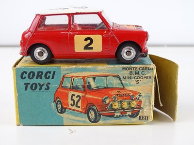 Lot 85 - A CORGI Toys 321 Mini Cooper S 'Autographed...
