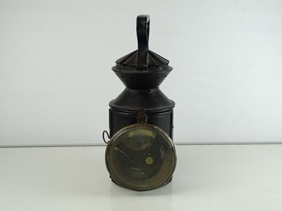 Lot 155 - A North British Railways hand lamp