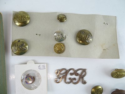 Lot 38 - A mixed group of Railway buttons and service...