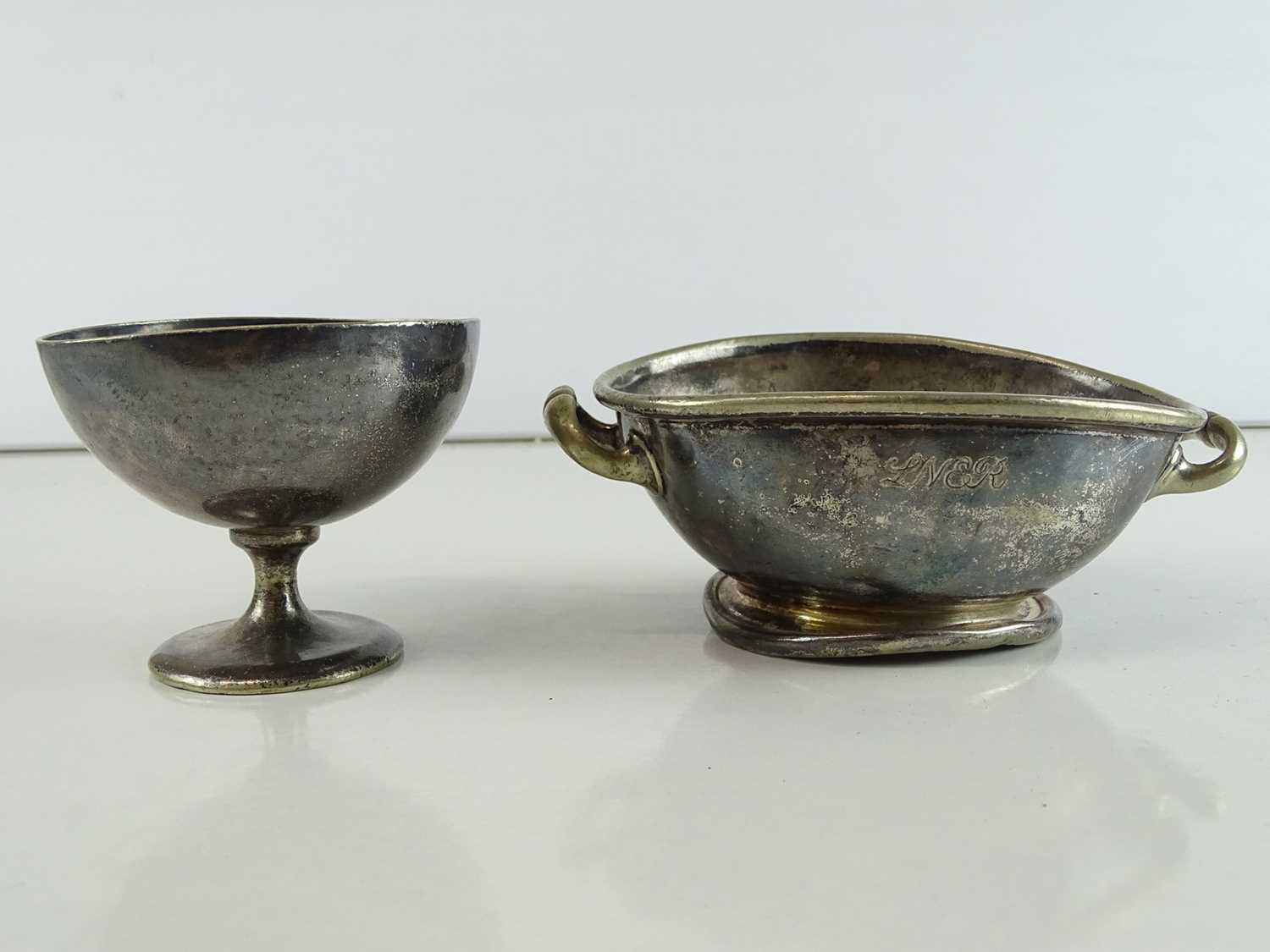 Lot 51 - A pair of silver plate sugar/bon bon dishes of...