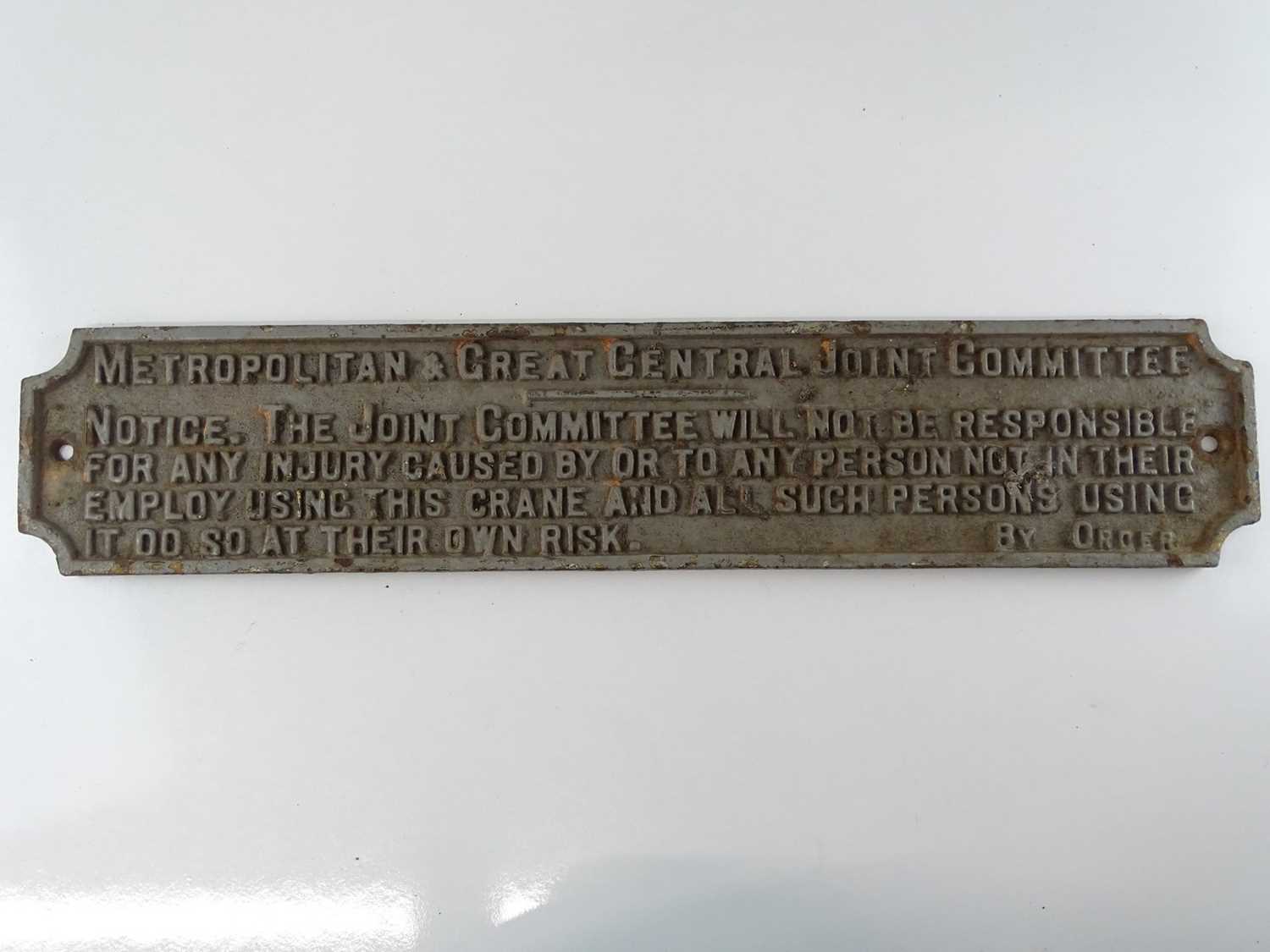 Lot 80 - A cast iron Metropolitan and Great Central...