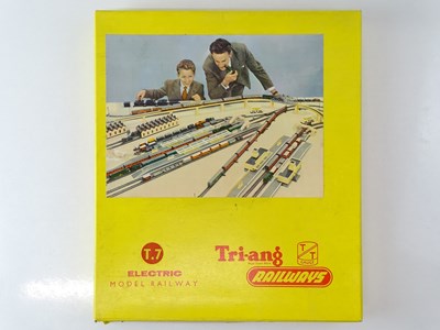 Lot 160 - A TRI-ANG TT Gauge T7 Class 104 DMU Passenger...