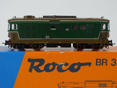 Lot 165 - A ROCO HO Gauge Italian Outline 43445B D345...