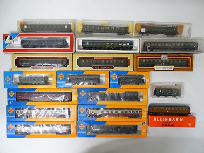 Lot 90 - A group of European Outline passenger coaches...
