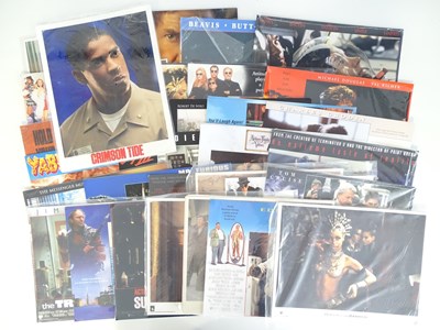 Lot 10 - A large quantity of lobby cards / front of...