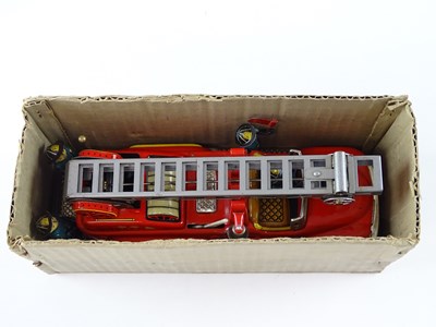 Lot 95 - A 1950s Japanese tinplate NOMURA battery...