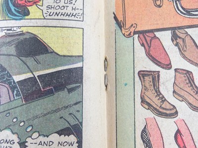 Lot 5 - AVENGERS #21 & 22 - (2 in Lot) - (1965 -...