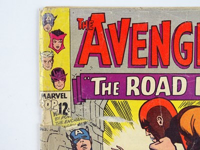 Lot 5 - AVENGERS #21 & 22 - (2 in Lot) - (1965 -...
