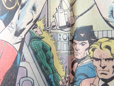 Lot 29 - X-MEN #100 (1976 - MARVEL - UK Price Variant) -...